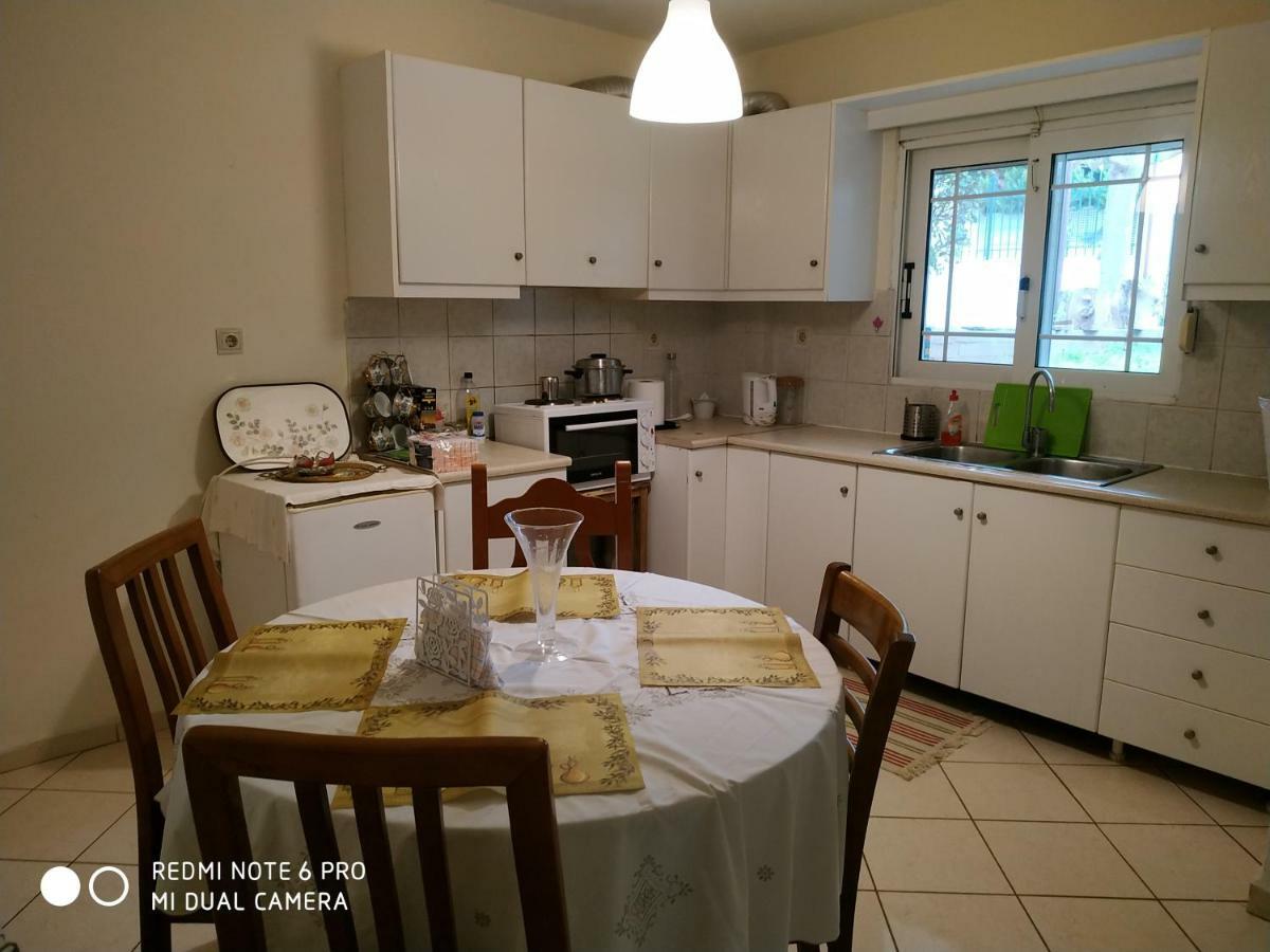 Stavros Apartments Artemida  Ngoại thất bức ảnh